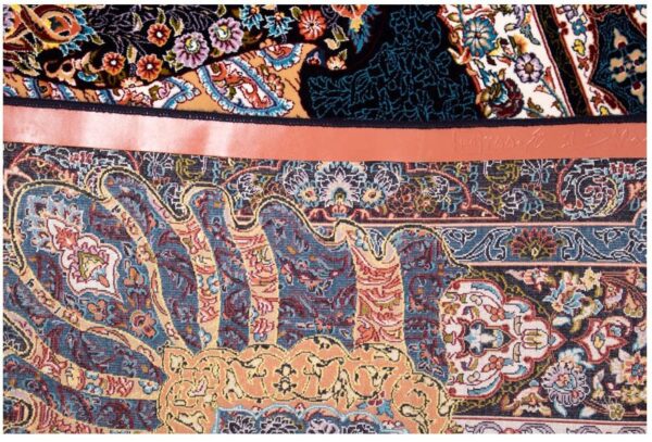 فرش 700 شانه طرح تبریز زمینه سرمه ای