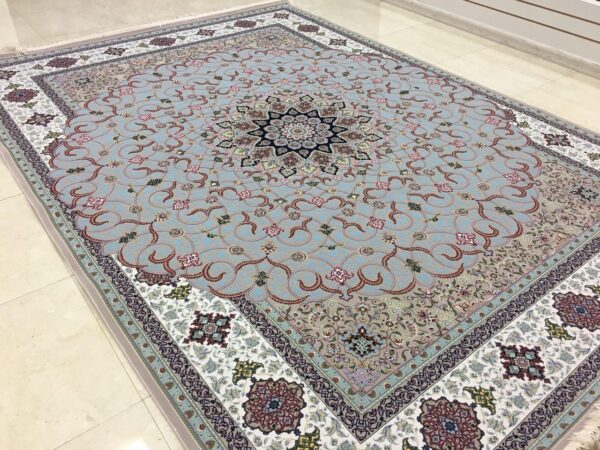 فرش شاهکار صفویه طرح شبستان گل برجسته (هایبالک) زمینه فیلی