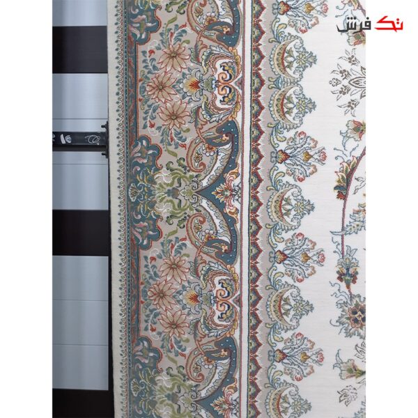 فرش ماشینی محتشم 700 شانه تراکم 2550 برجسته طرح نرگس کرم