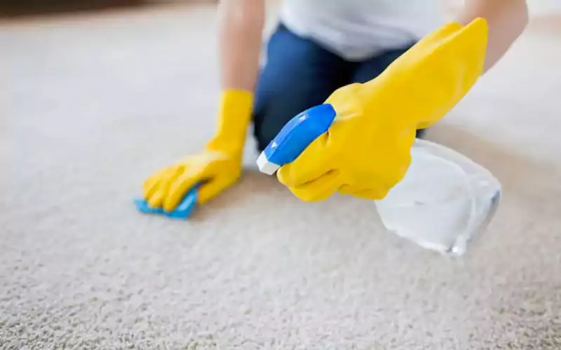 چطور فرش های سفید رنگ را تمیز کنیم ؟