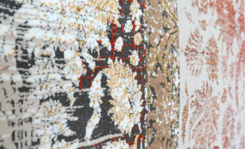 فرش ماشینی 1200 شانه وینتیج طرح میلان رنگ نقره ای ( گل برجسته )