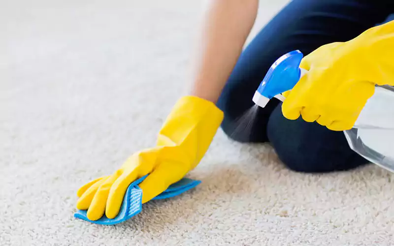 شستن فرش با وایتکس؛آیا وایتکس فرش را خراب میکند؟